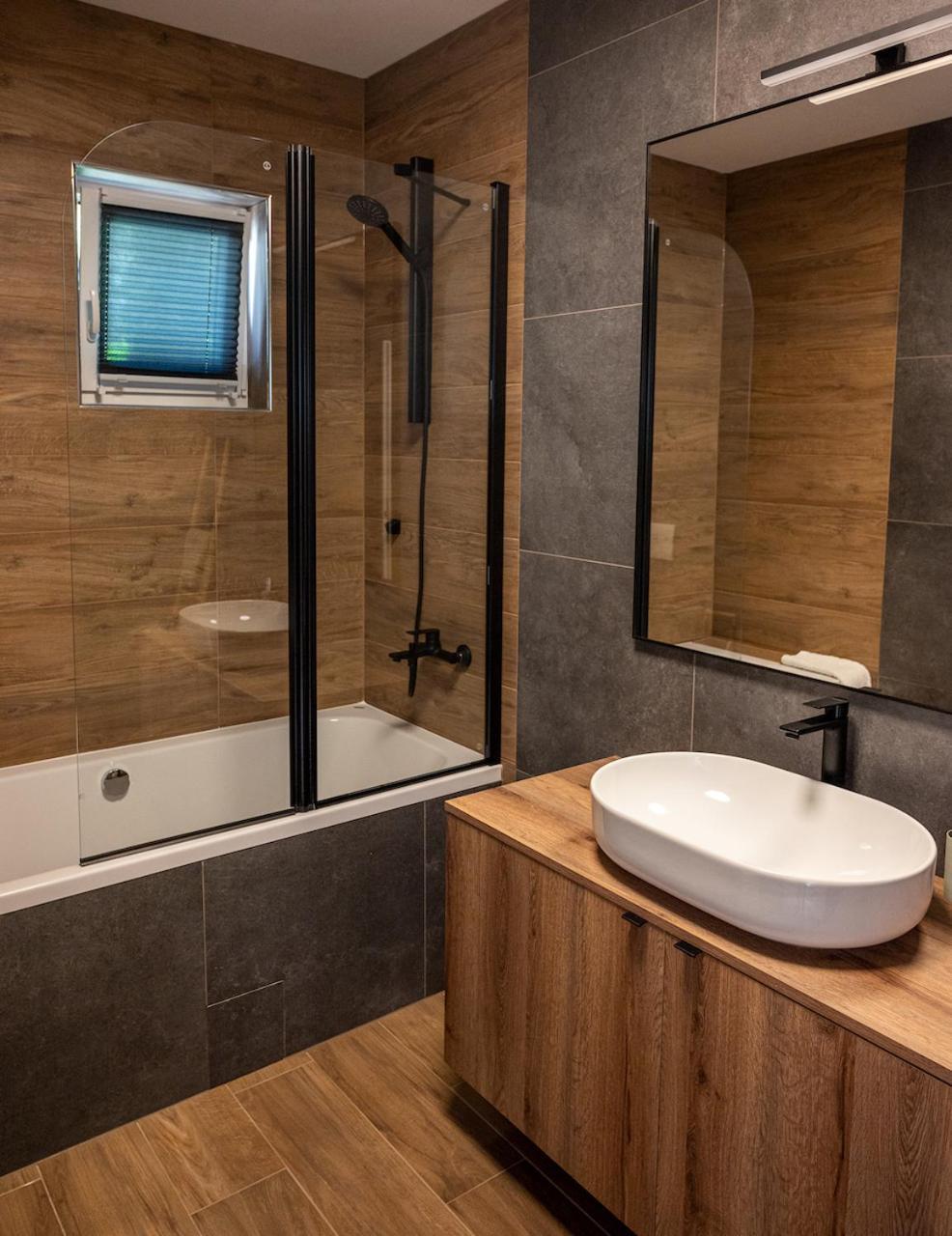 Adorable Holiday Apartment Malinska Extérieur photo